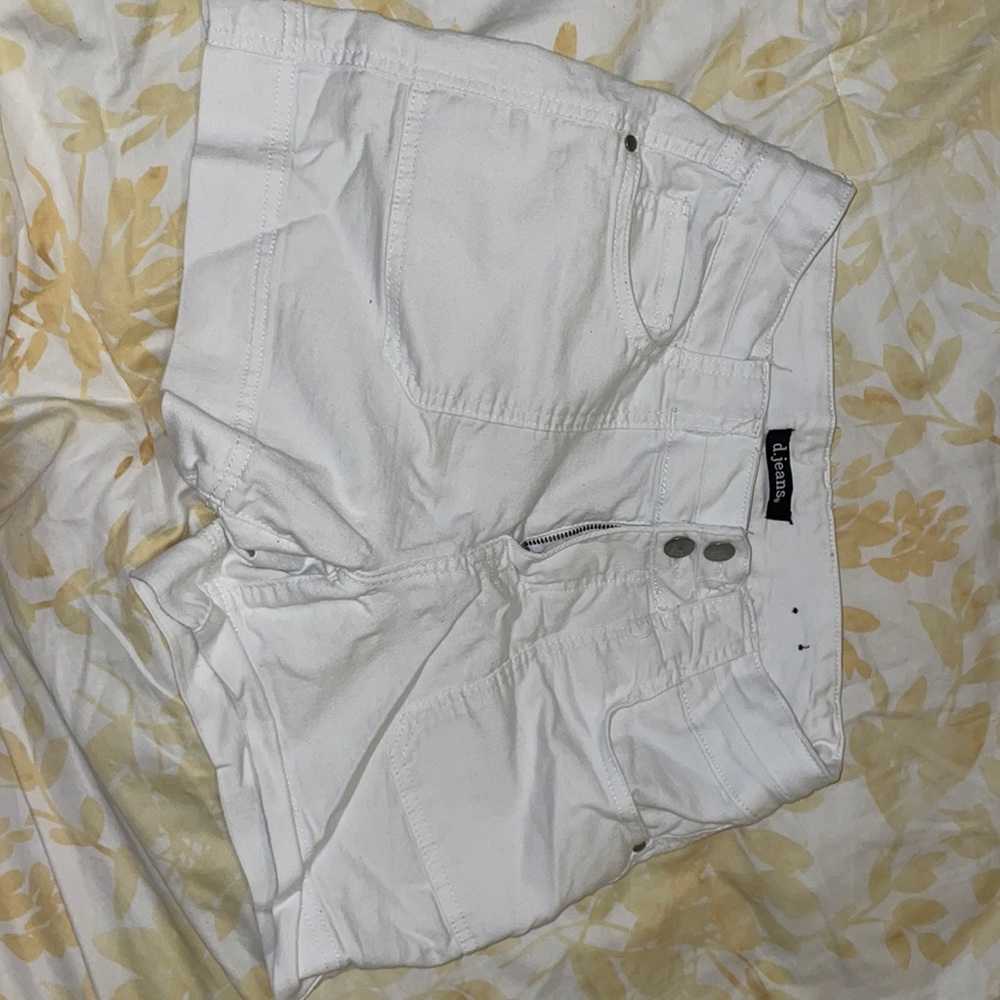 White d. jeans denim shorts.